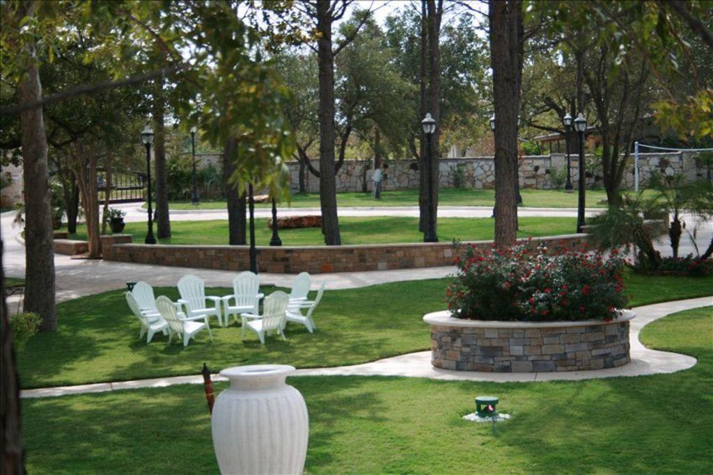 Buchanan Dam Paradise Resort At Hill Country المظهر الخارجي الصورة